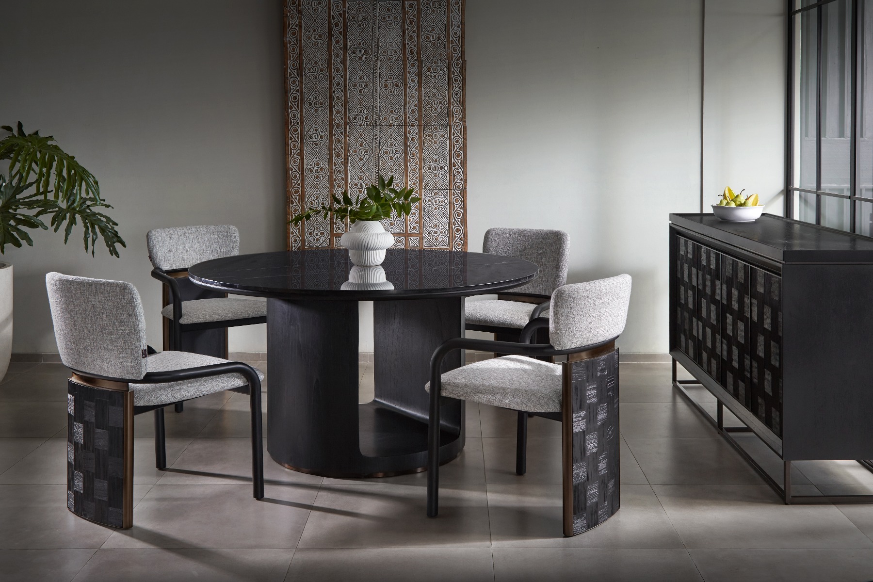 KOTA Series, Dining