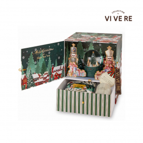 HAMPERS AROUND CHRISTMAS TREE