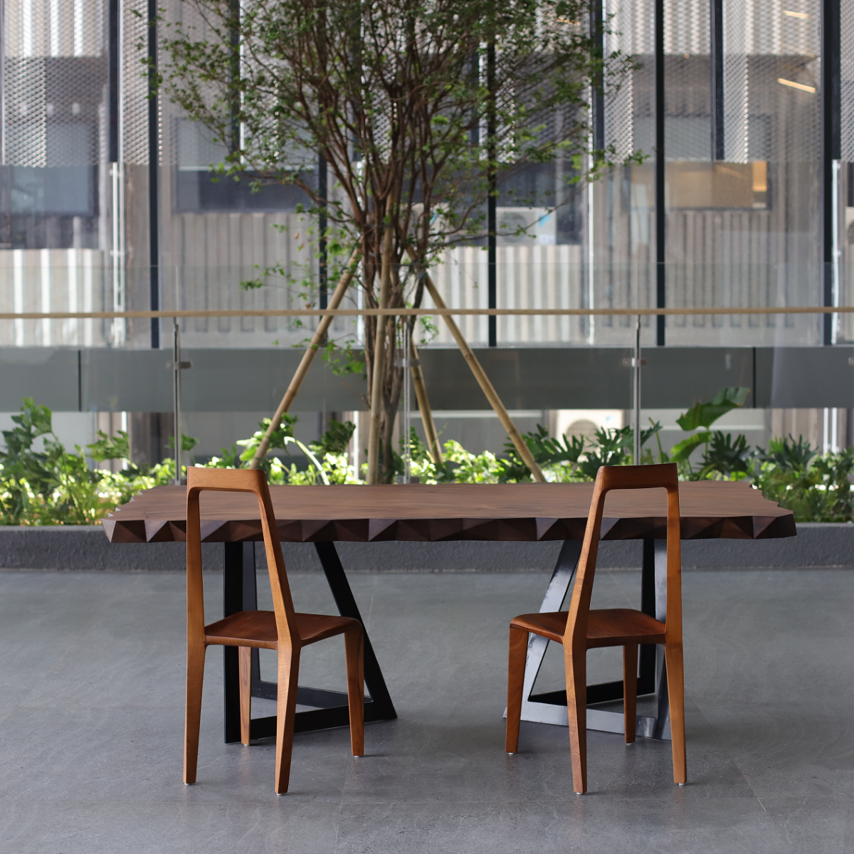 PIGURA Chair